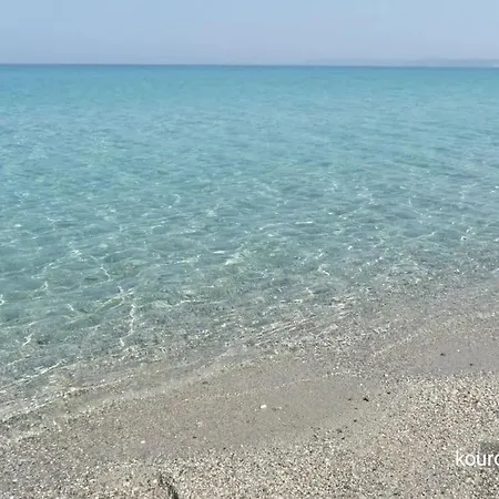Angie's Guest Tatil Evi Amaliada